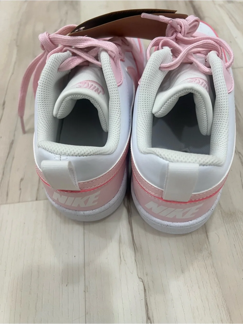 Nike unisex classic